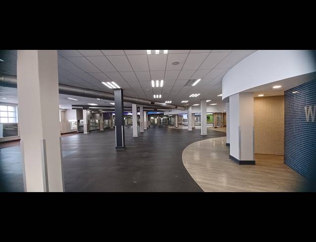 2,355M² RETAIL TO LET IN CRAIGHALL PARK